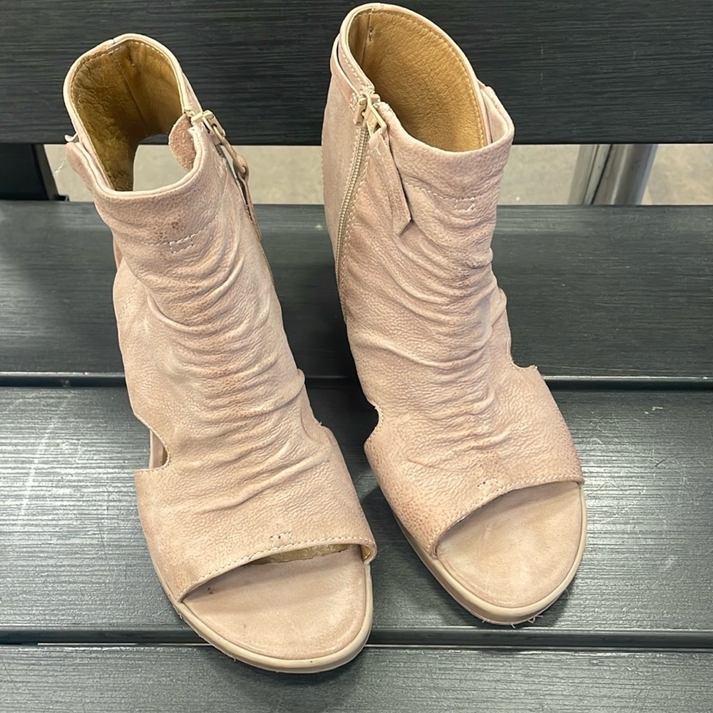 Miz Mooz shoes